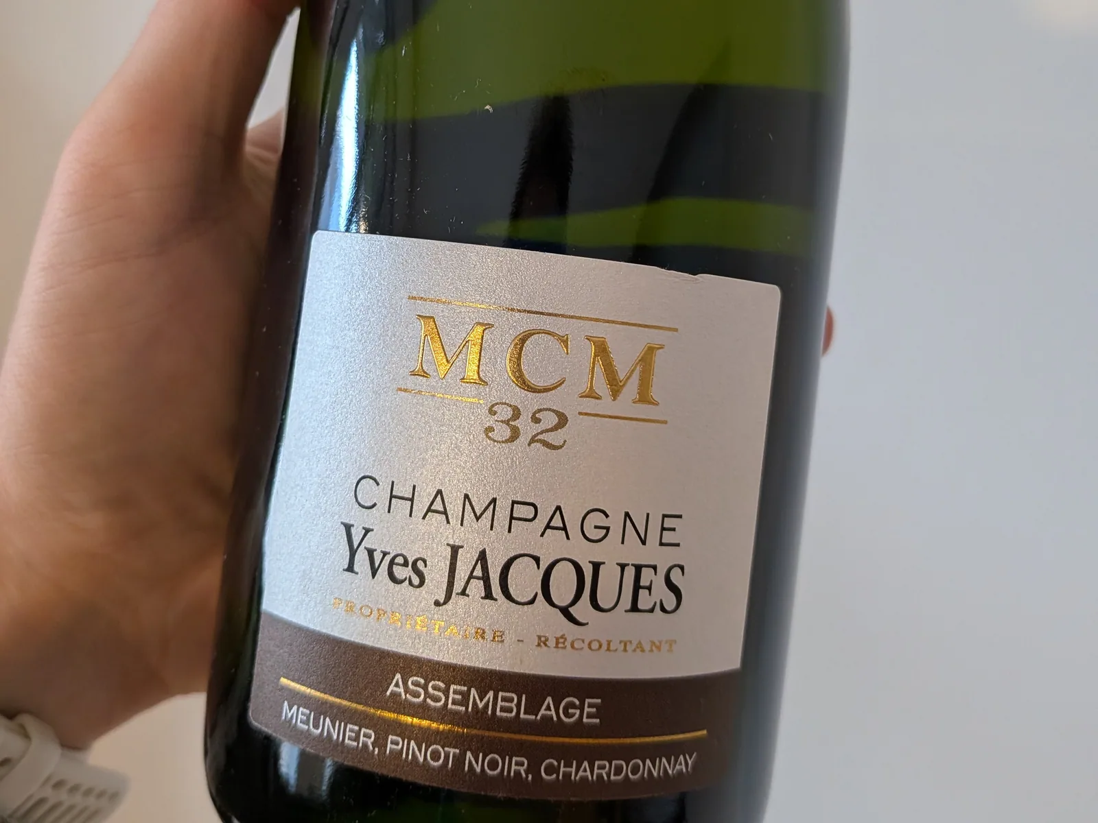 L’étiquette du MCM 32, champagne d’assemblage meunier, pinot noir et chardonnay