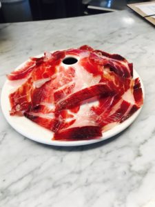 Couper jambon cru pata negra - lePataNegra